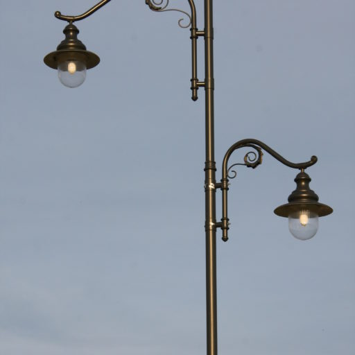 Vysoká pouliční lampa WK9/04